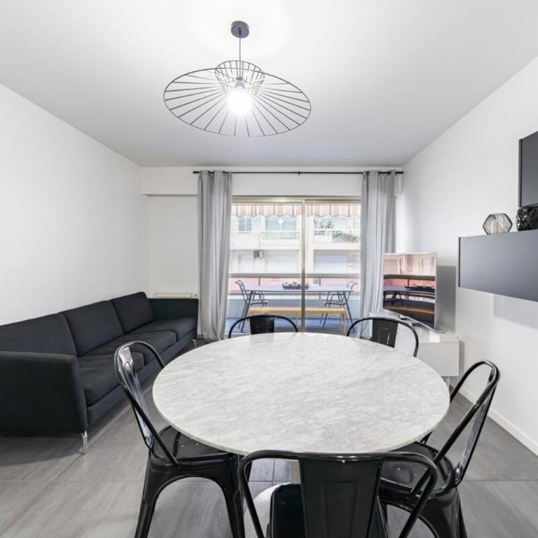 COZYSTAY - Brand new 3 bedrooms 2min walk to carlton hotel - Apartment - 1