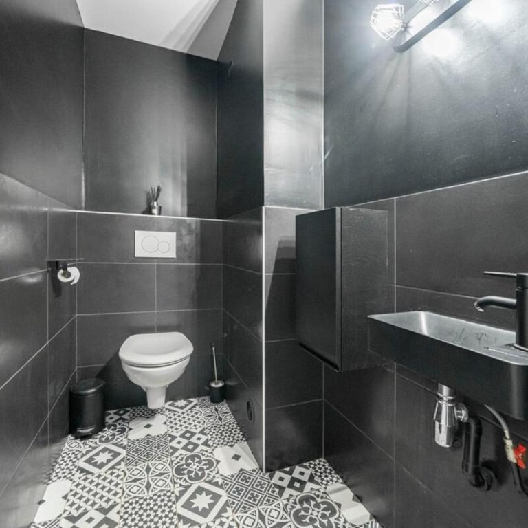 COZYSTAY - Brand new 3 bedrooms 2min walk to carlton hotel - Apartment - 29