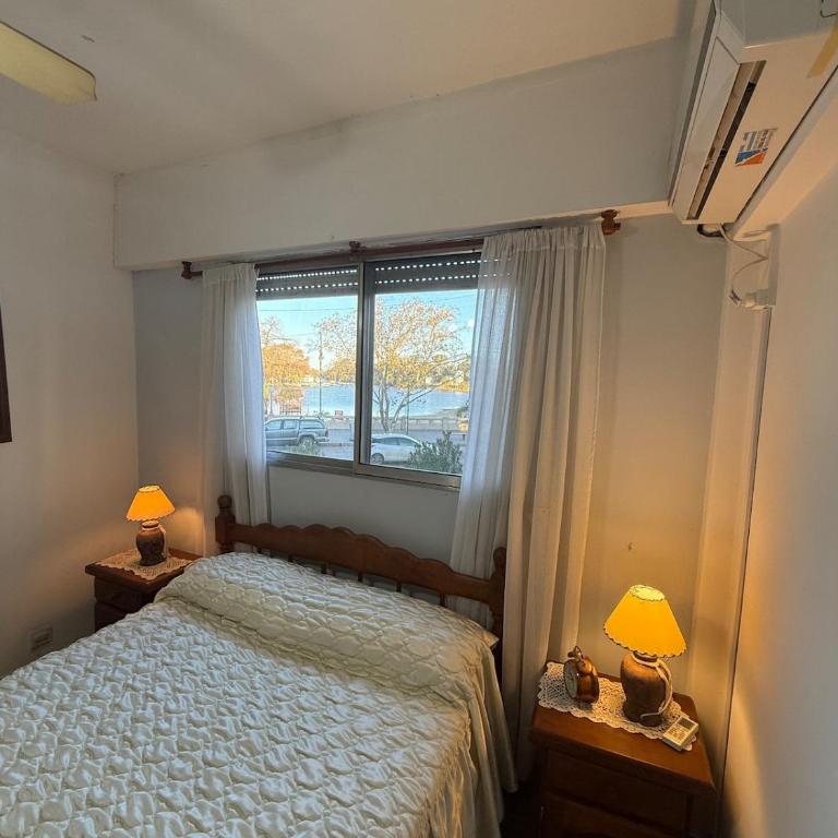 Dpto céntrico con vista al río - Apartamento de 2 dormitorios - 10