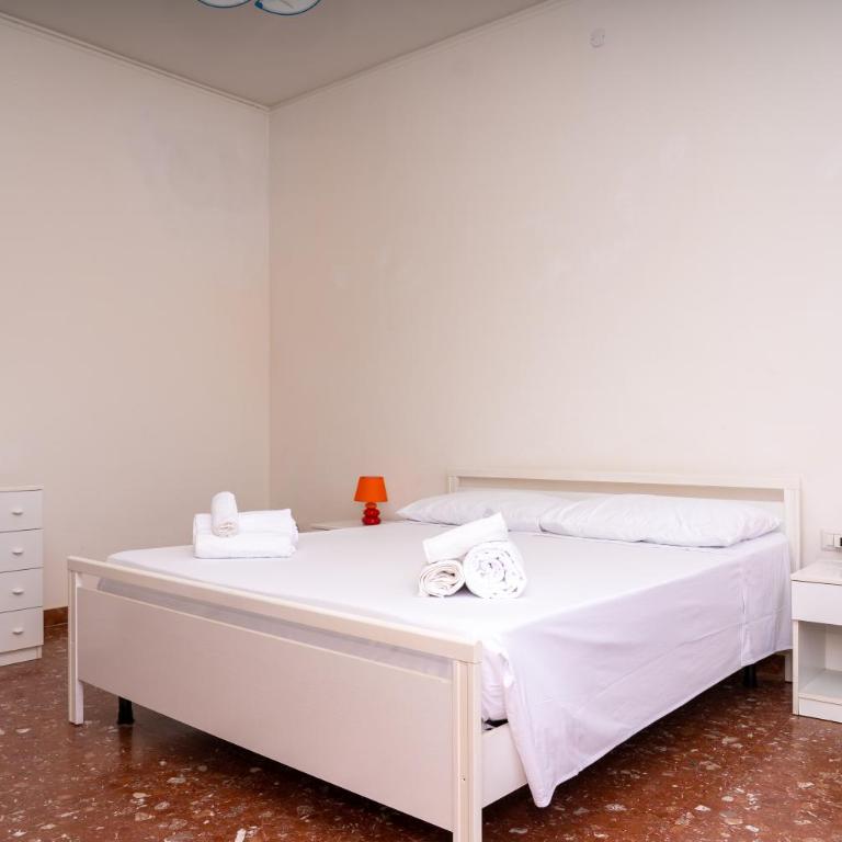 Villa Bianca con accesso diretto alla spiaggia - Villa Fronte Spiaggia - 55