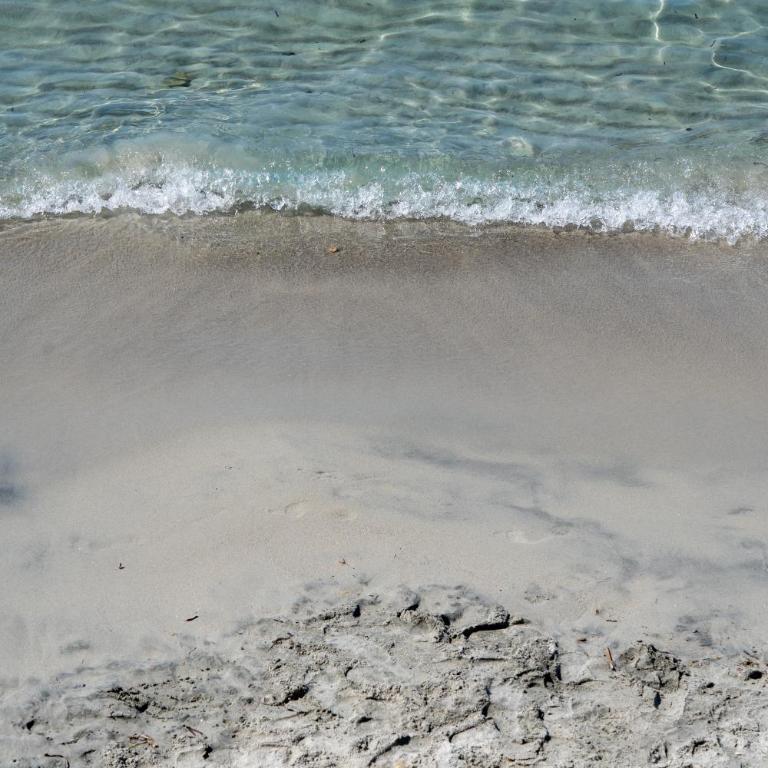 Villa Bianca con accesso diretto alla spiaggia - Villa Fronte Spiaggia - 100