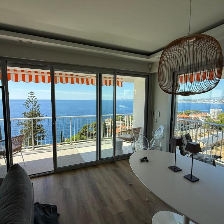Superb apartment with exceptional sea view - Appartement - 6