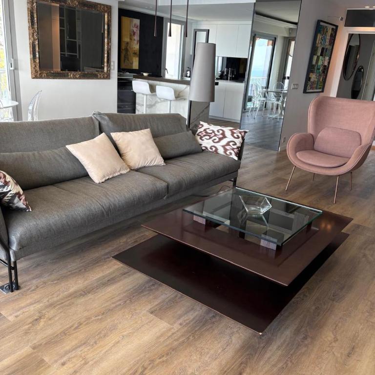 Superb apartment with exceptional sea view - Appartement - 21