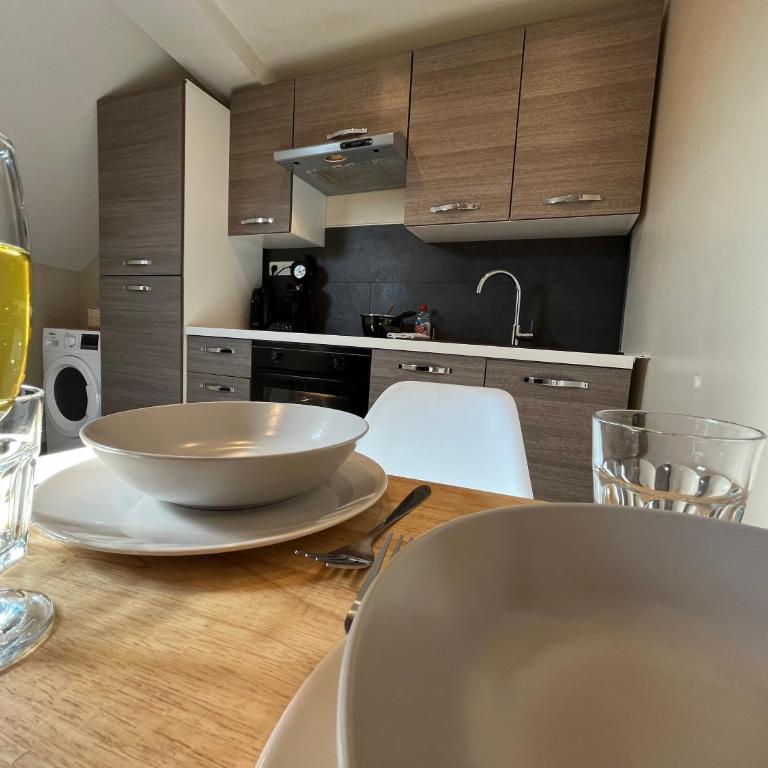 Danton confortable chaleureux proche centre-ville - Appartement 1 Chambre - 10
