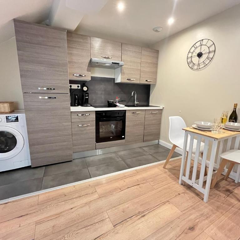 Danton confortable chaleureux proche centre-ville - Appartement 1 Chambre - 21