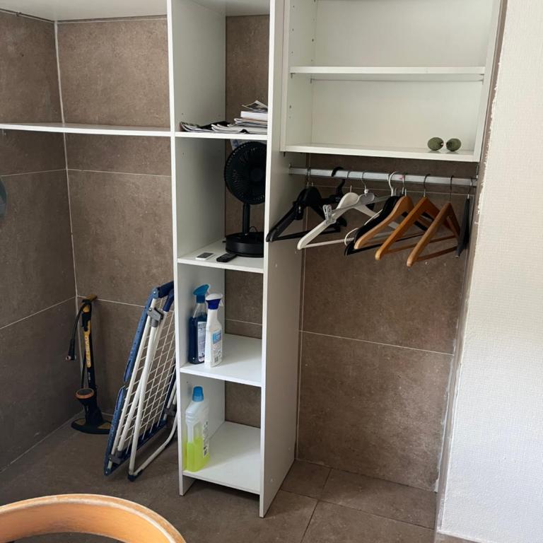 Studio tout confort proche centre et Lac avec 2 vélos prêtés - Doppelzimmer mit Gartenblick - 8