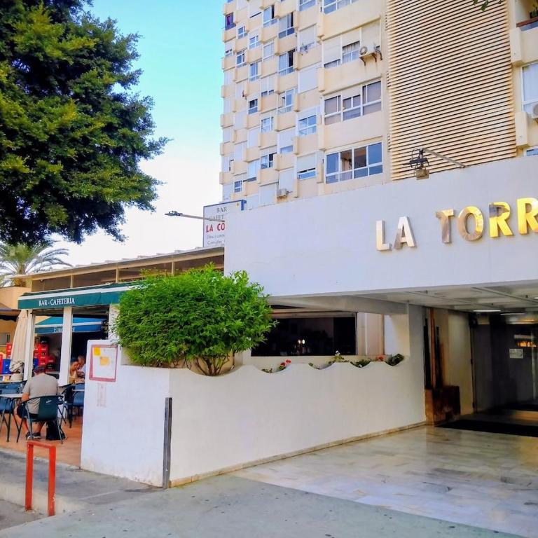 Studio with views, gardens and pool - Apartamento de 1 dormitorio - 25