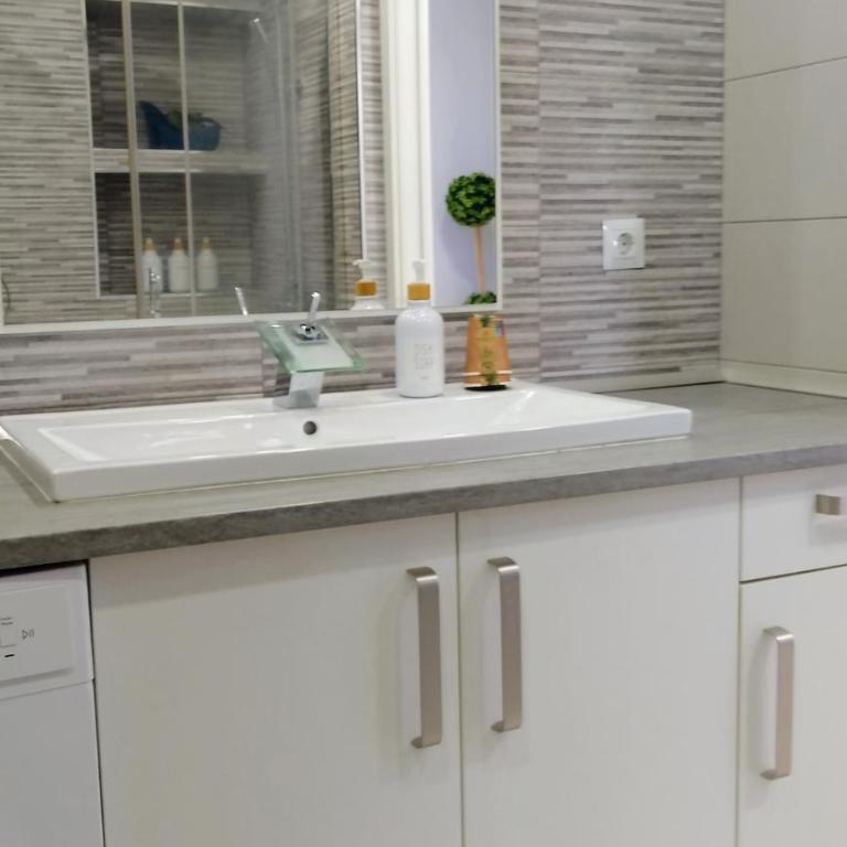Studio with views, gardens and pool - Apartamento de 1 dormitorio - 11