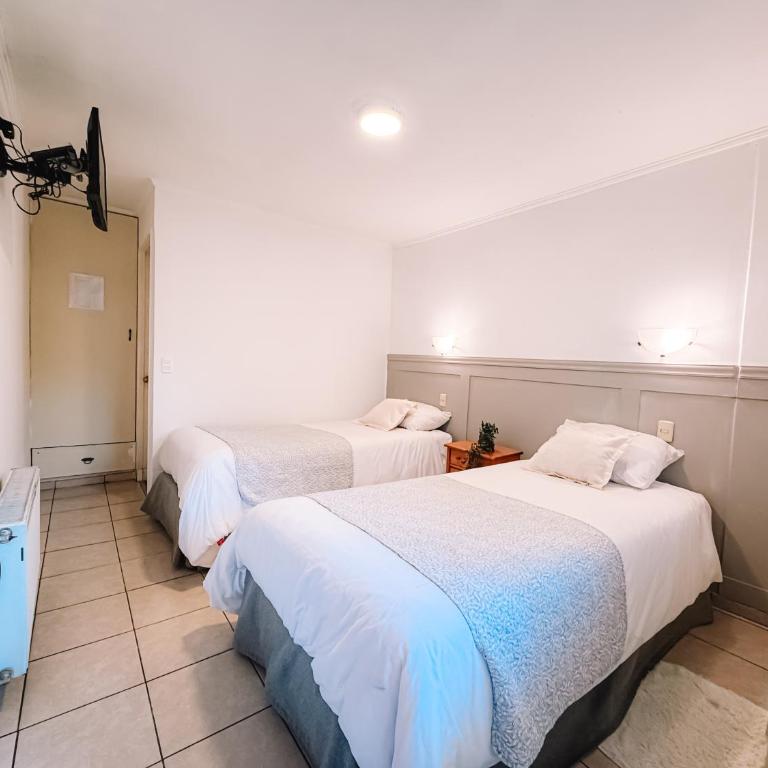 Hostal del Rio Talca - Double Room with Private Bathroom - 3