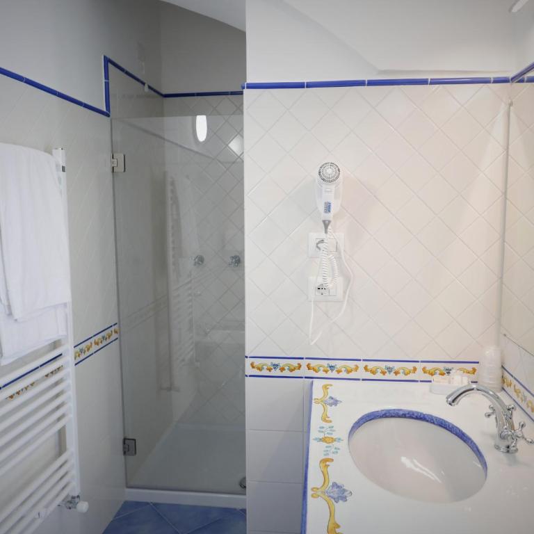 Hotel Vittoria - Camera Matrimoniale Standard Vista Citta' - 5