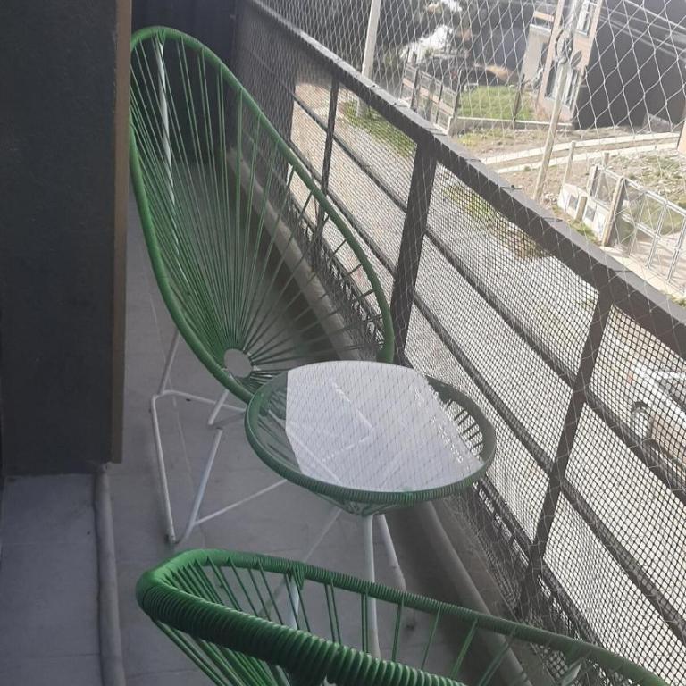 Departamento Familiar con Balcón y Estacionamiento Gratuito - Apartamento de 1 dormitorio - 5