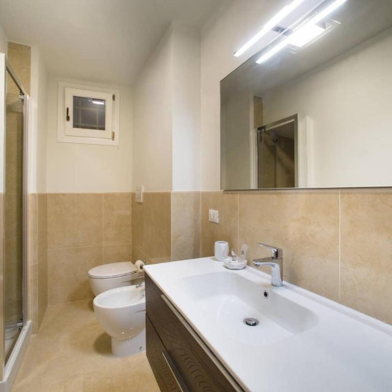 Keys of Italy - Borgo SSApo 13 - Deluxe 2 Family Apts by Ponte Vecchio - Appartamento Superior con 2 Camere da Letto - 10