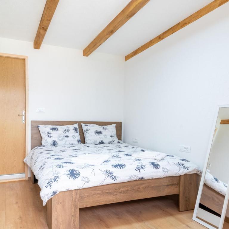 Colours Plus - Bungalov - 7