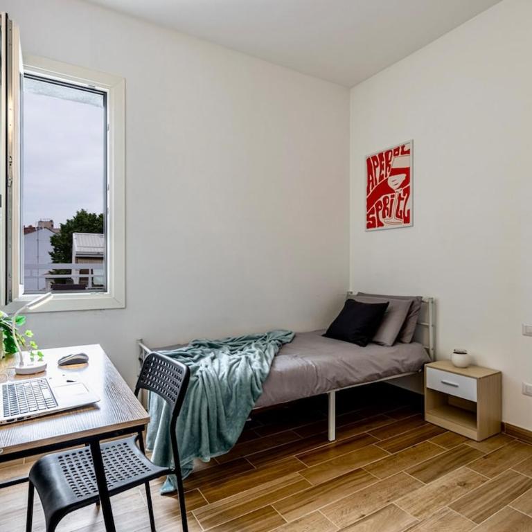 Entire Apartment Milan 24 7 Check-in Wi-Fi - Three-Bedroom Apartment - 8