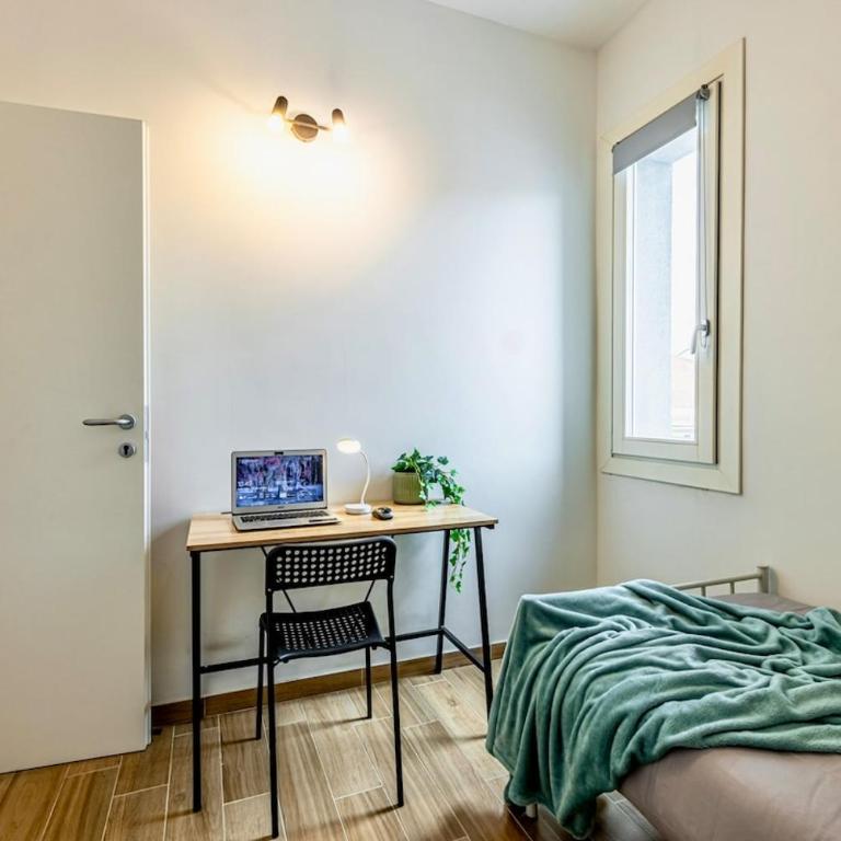 Entire Apartment Milan 24 7 Check-in Wi-Fi - Three-Bedroom Apartment - 9