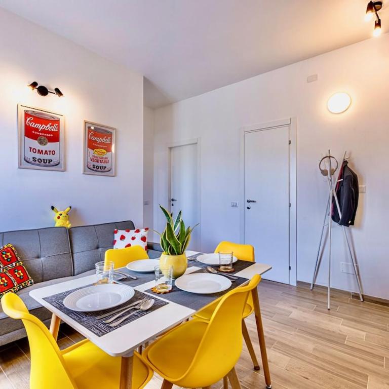Entire Apartment Milan 24 7 Check-in Wi-Fi - Three-Bedroom Apartment - 3