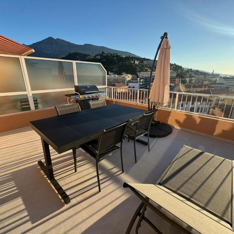 Dernier étage coeur Menton, vue mer parking privé - One-Bedroom Apartment - 8