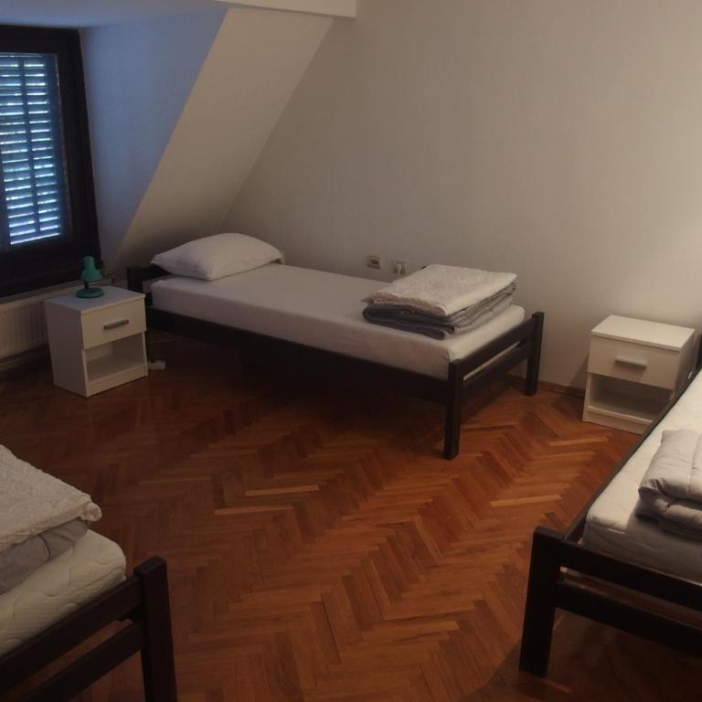 City Centre Hostel - Single Bed in Female Dormitory Room - 3