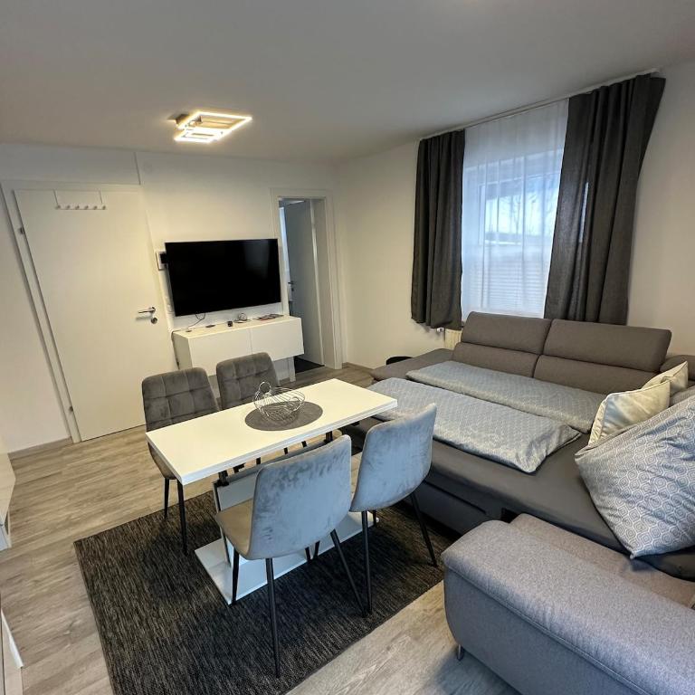 Ferienwohnung in den Alpen - Apartment mit 1 Schlafzimmer und Balkon - 1