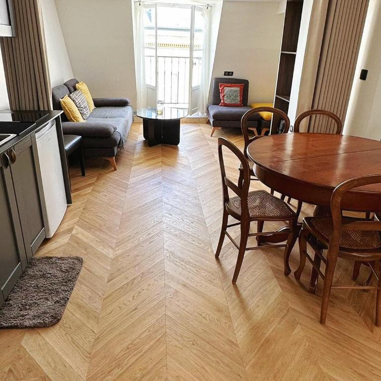 Chic Apartment in Paris Centre Next to Opéra & Louvre - Apartment mit 2 Schlafzimmern - 2
