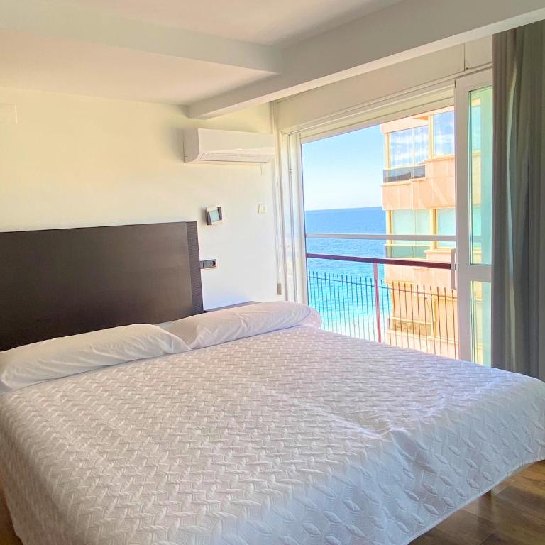 1ª Línea de Levante. Iberia - Apartamento de 2 dormitorios - 1
