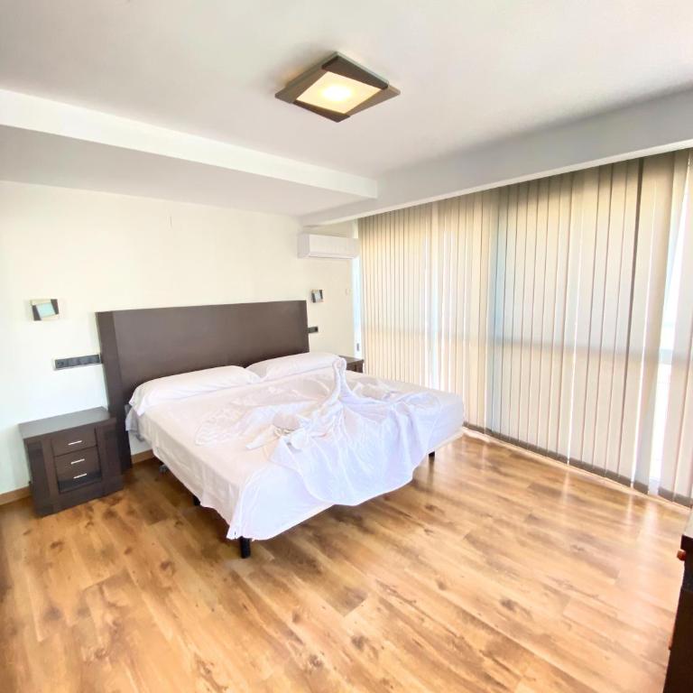 1ª Línea de Levante. Iberia - Apartamento de 2 dormitorios - 4