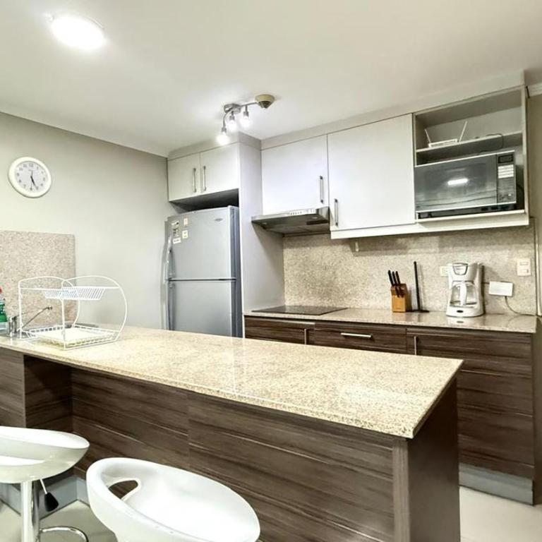 River Front 1, 4 personas, 2 baños, agua caliente, wiffi, smartv, cocina - One-Bedroom Apartment - 14