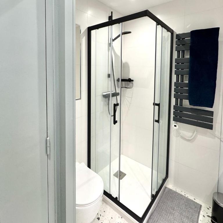 T3 tout neuf 6 personnes proche centre ville - Appartamento con 2 Camere da Letto e con Vista Montagna - 15