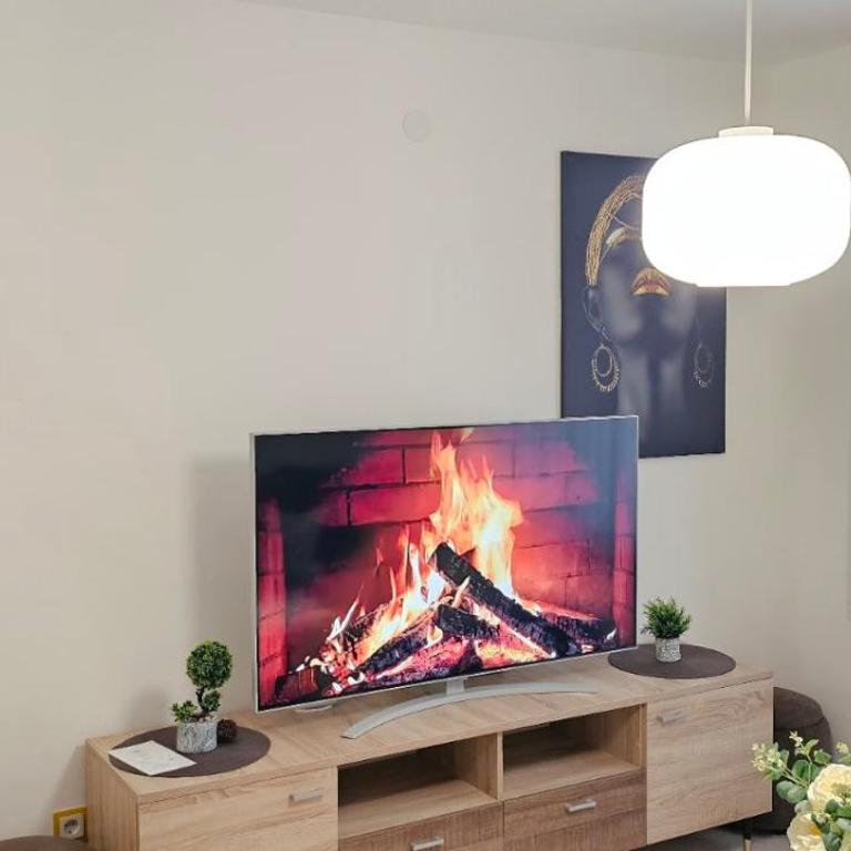 Esma - One-Bedroom Apartment - 13