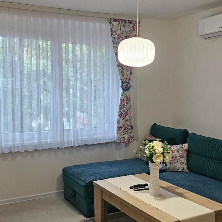 Esma - One-Bedroom Apartment - 14