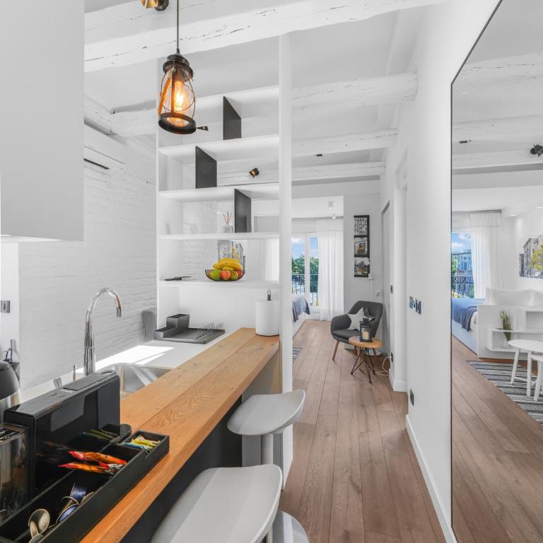 Enjoy B-52 Studio - Superior Studio - 5