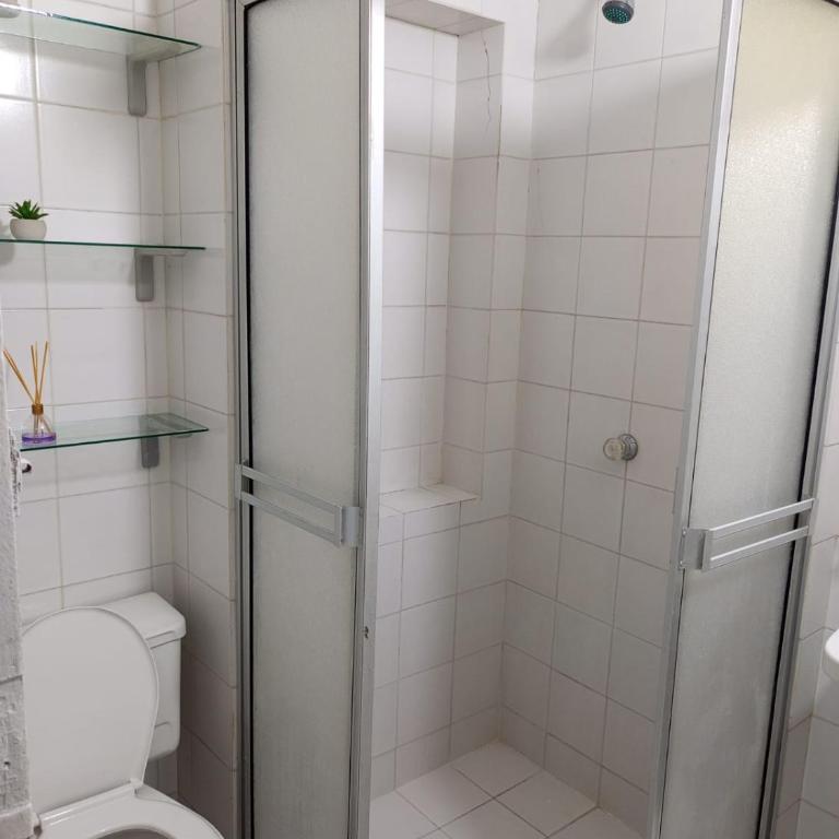 Habitación Cerca al Aeropuerto # 4 - Double Room with Private Bathroom - 4