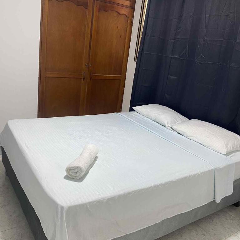 Habitación Cerca al Aeropuerto # 4 - Double Room with Private Bathroom - 3