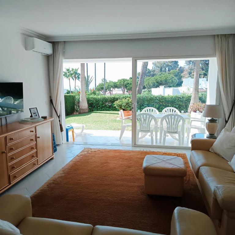 Miraflores Rancho B, Tranquil, 3 Bedroom, Ground floor, Garden Apartment - Apartamento de 3 dormitorios - 4