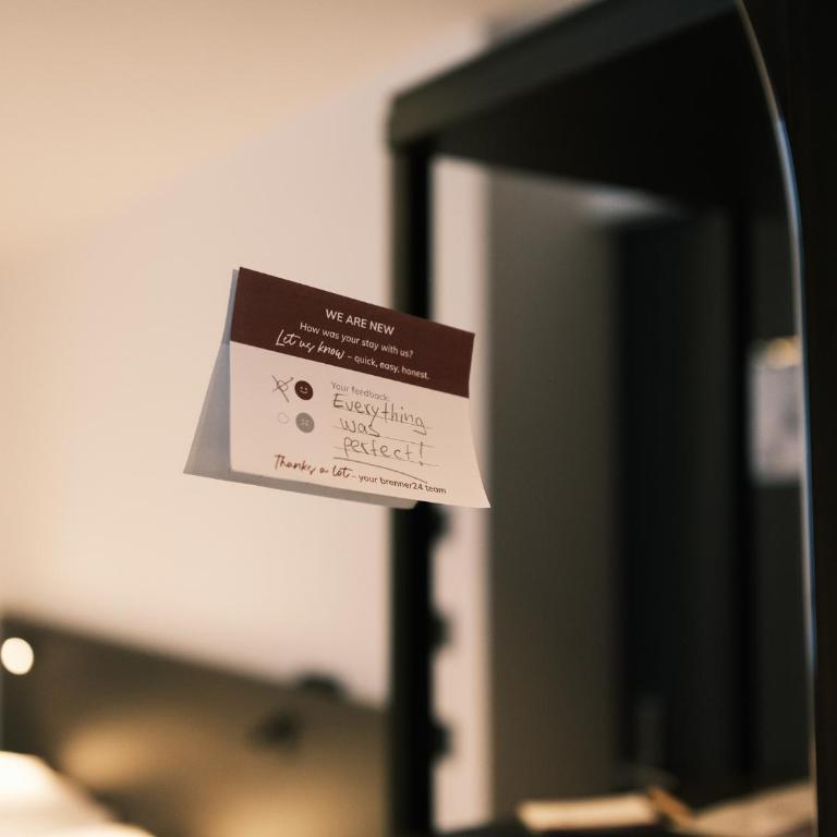 Smarthotel Brenner24 - Self Check In - Camera Standard Matrimoniale/Doppia con Letti Singoli - 1