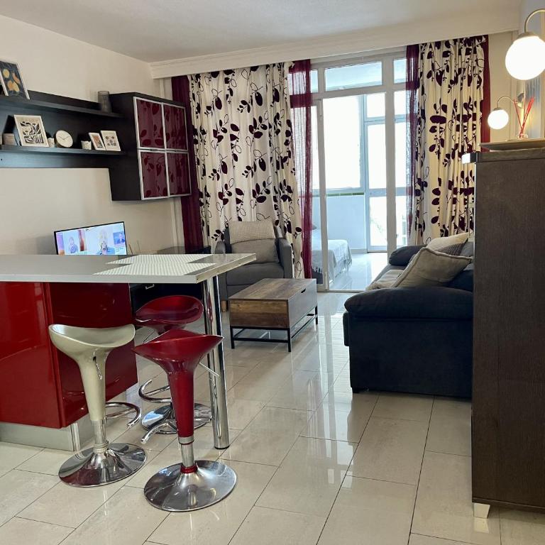 Apt Acogedor con Piscina en Fuengirola - Apartamento de 1 dormitorio - 9
