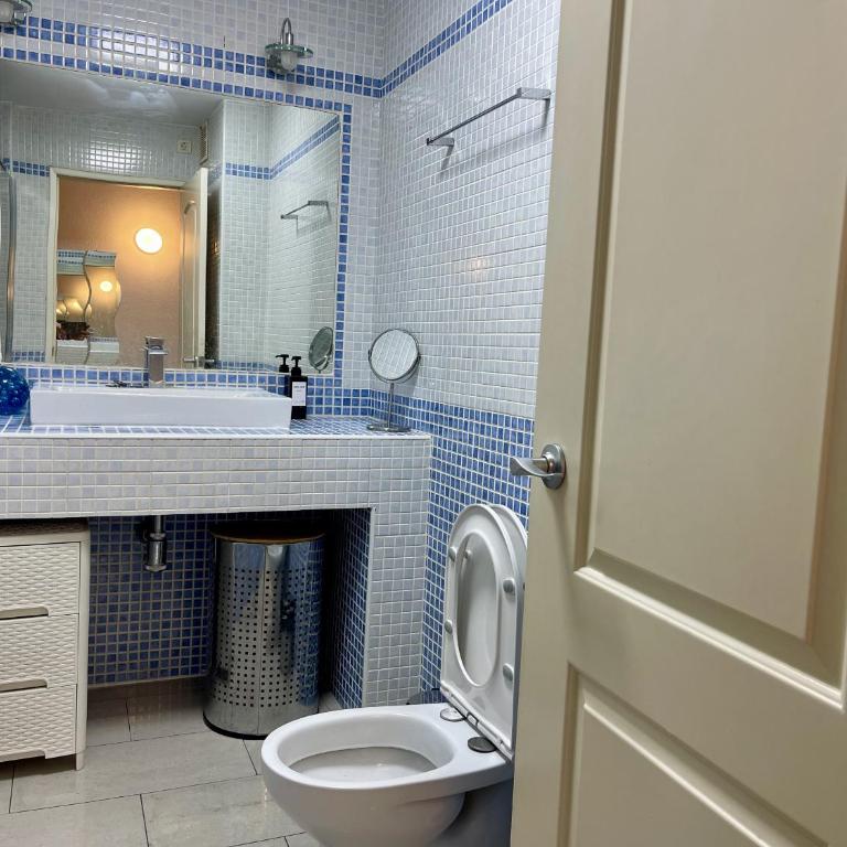 Apt Acogedor con Piscina en Fuengirola - Apartamento de 1 dormitorio - 16