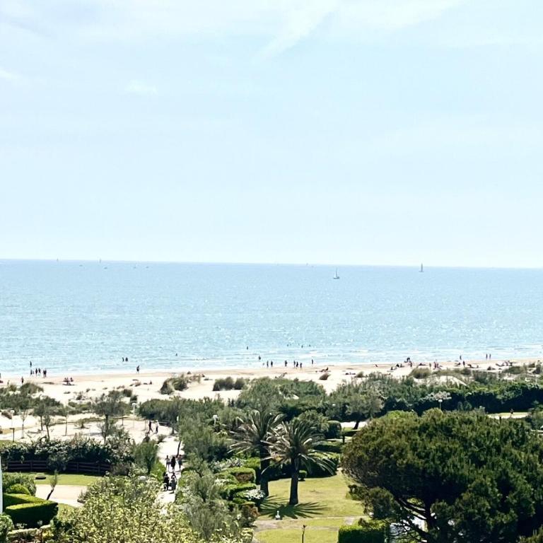 Studio cabines, Vue mer & étang, plage a pied - Studio Apartment with Sea View - 19