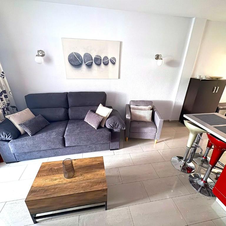 Apt Acogedor con Piscina en Fuengirola - Apartamento de 1 dormitorio - 6