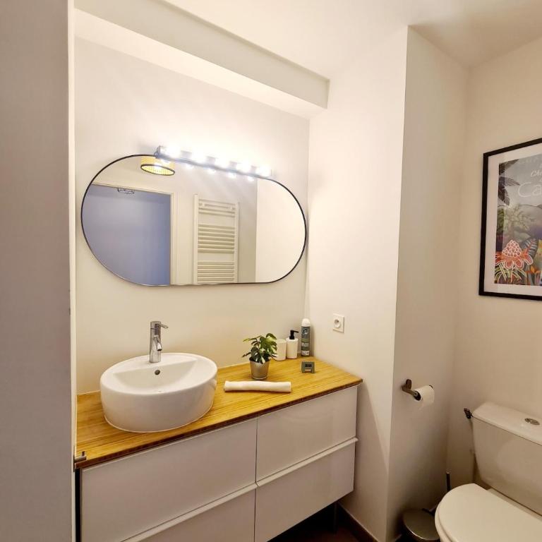 Appartement de 4 chambres avec terrasse de 150 m2 et parking privé - Apartment - 35