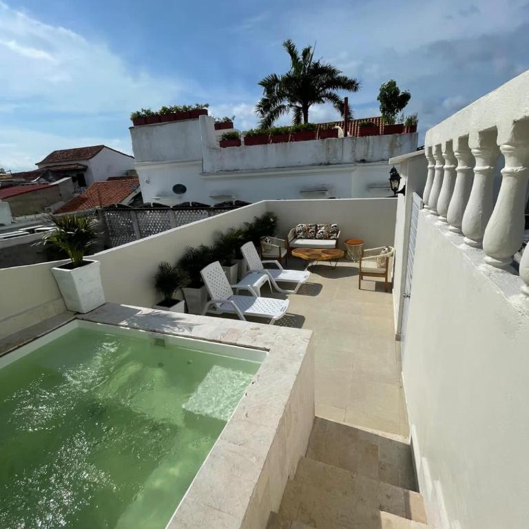 Apto con Jacuzzi y 3 suites en Cuidad Amurallada - Apartamento de 3 dormitorios - 10