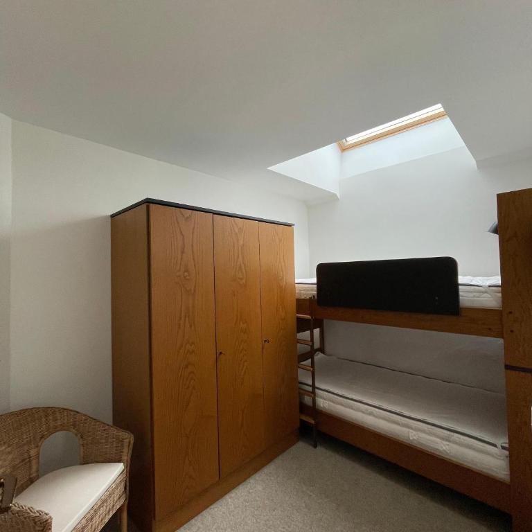 Les Corcelles - Appartamento con 2 Camere da Letto - 11
