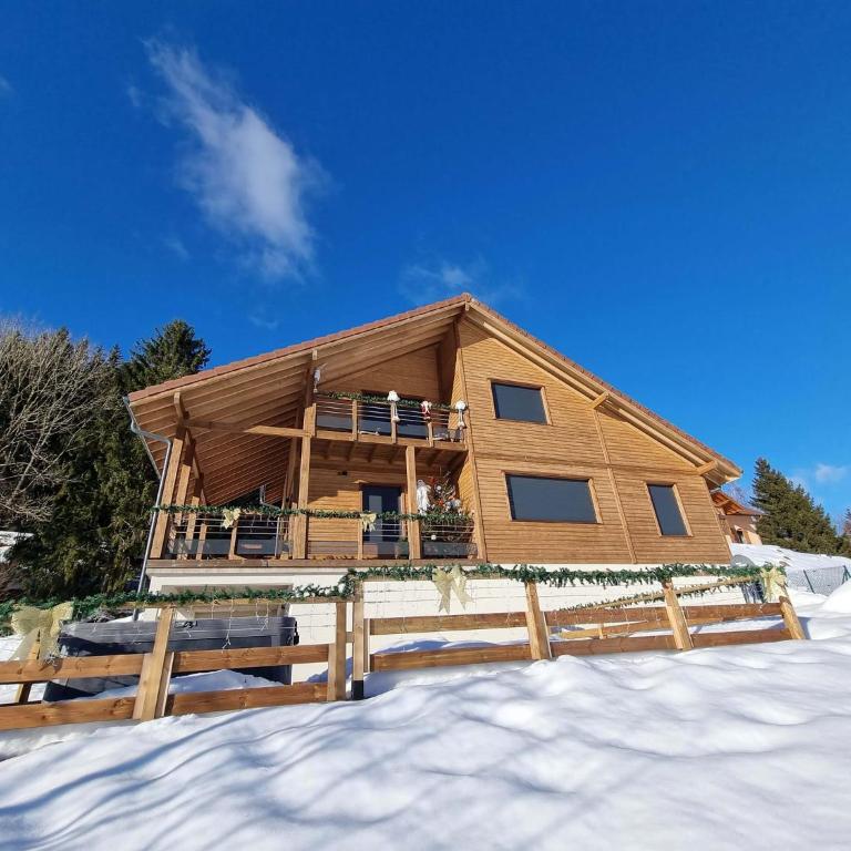 Chalet Bois le Havre du sotrè Gérardmer Sauna panoramique jacuzzi 14 personnes et 1 bébé - Chalet Superior - 98