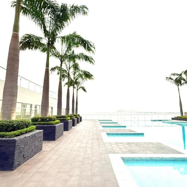 Bellini 3 suite de lujo, piso 5, piscina, gym, wiffi, 1 parqueadero - One-Bedroom Apartment - 31