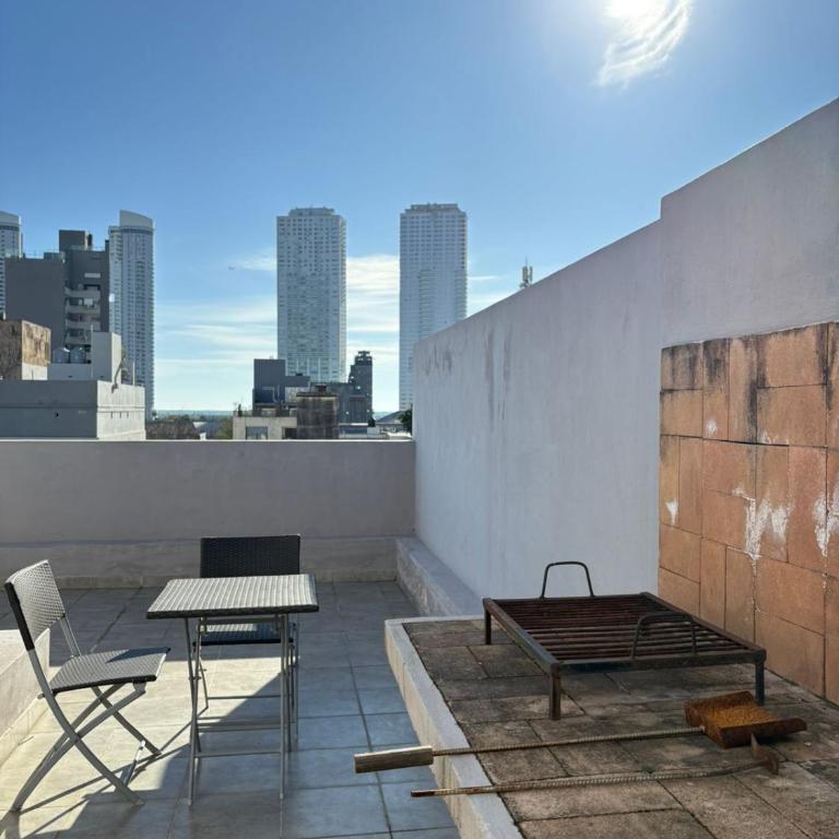 Luminoso y Amplio dúplex con parrilla y terraza exclusiva - Apartamento de 1 dormitorio - 3