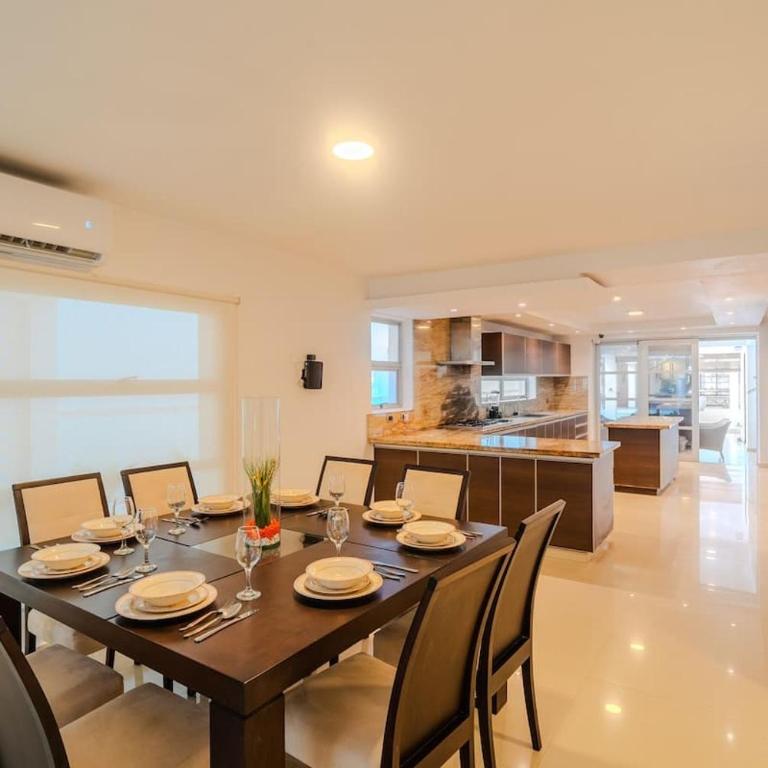 Encanto Mansion - 6BR Luxury Villa Near Walled City - Villa - 12