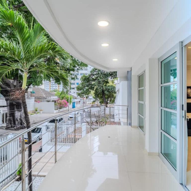 Encanto Mansion - 6BR Luxury Villa Near Walled City - Villa - 21