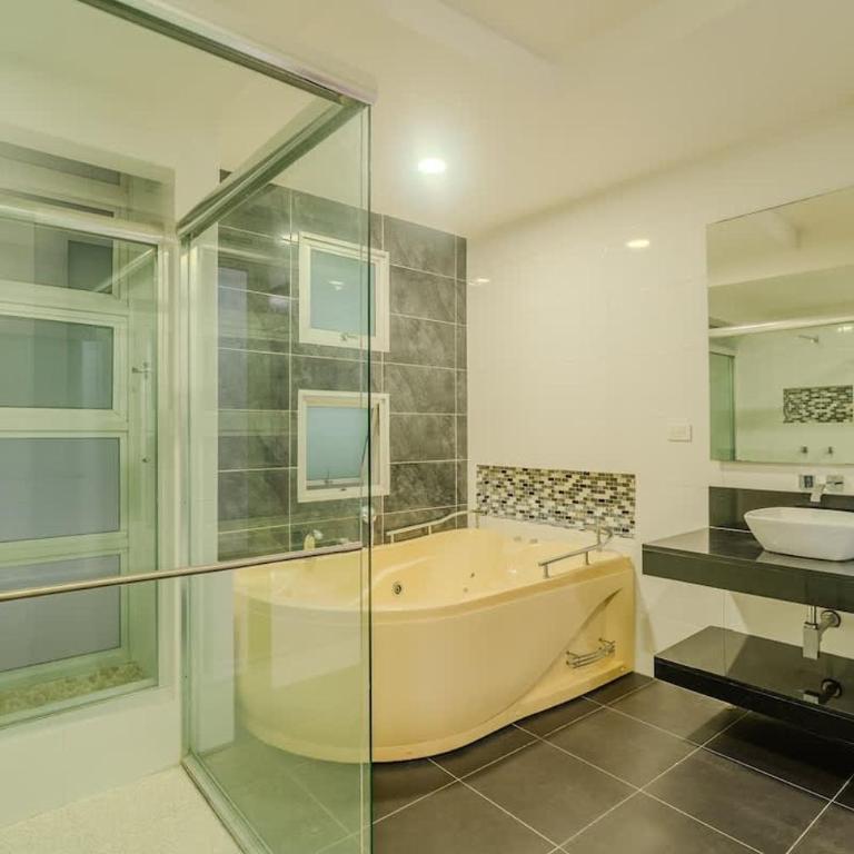 Encanto Mansion - 6BR Luxury Villa Near Walled City - Villa - 28