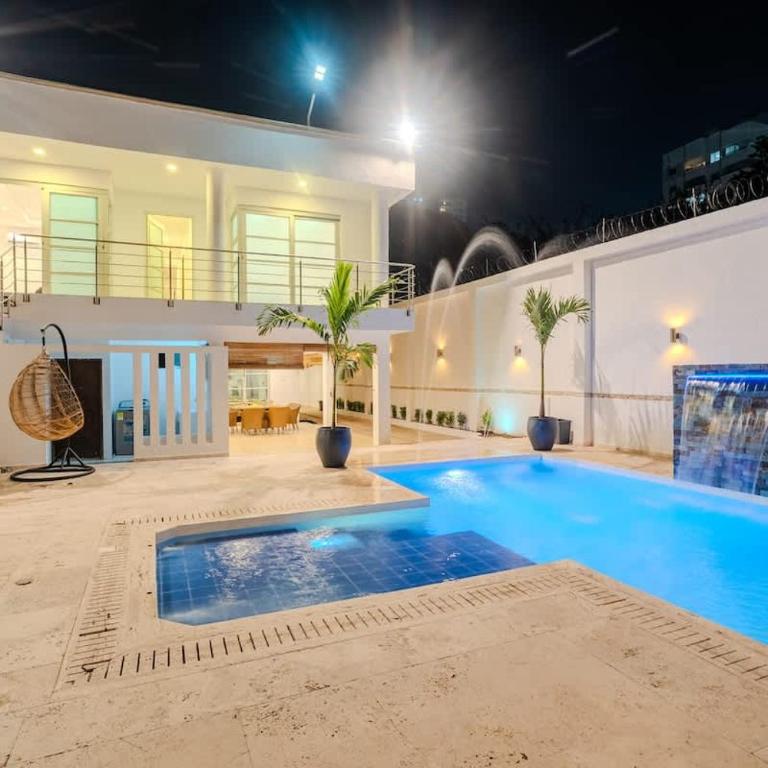 Encanto Mansion - 6BR Luxury Villa Near Walled City - Villa - 54