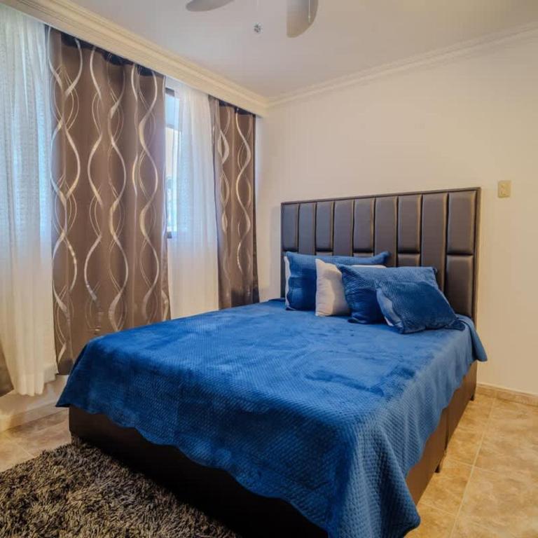 4 Bedroom Villa - Minutes to Walled City - Villa - 20